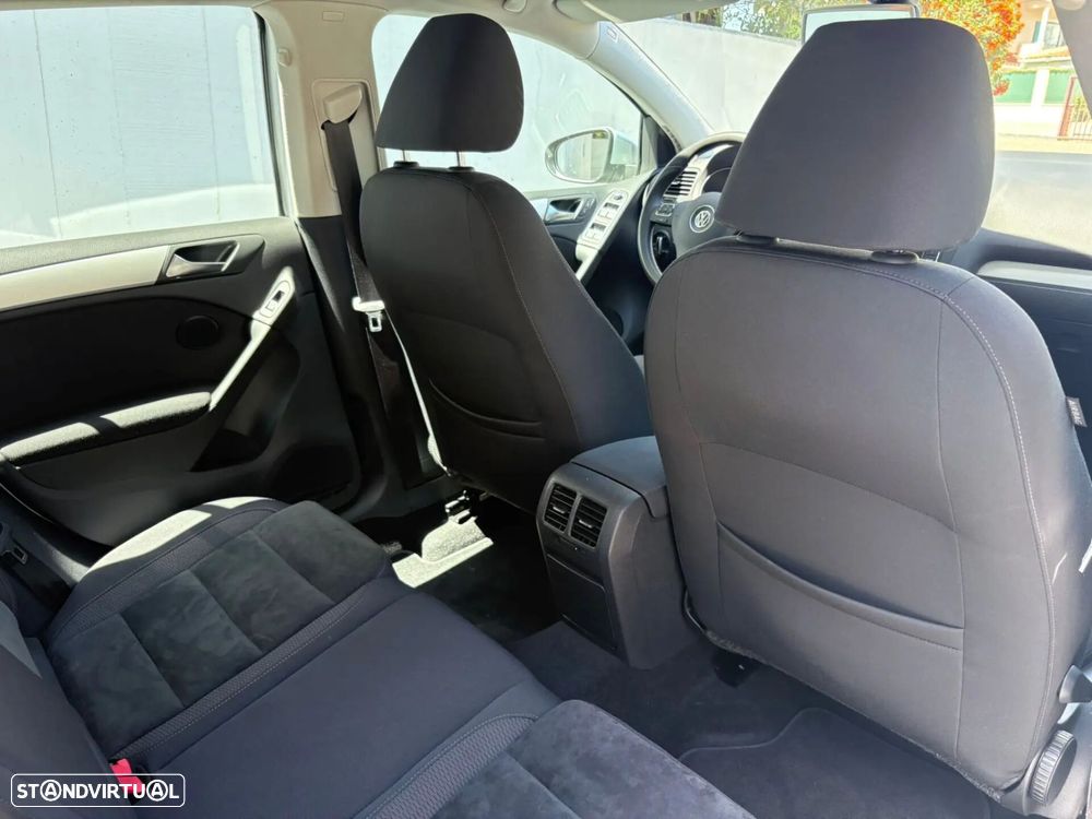 VW Golf 2.0 TDi Highline DSG - 55