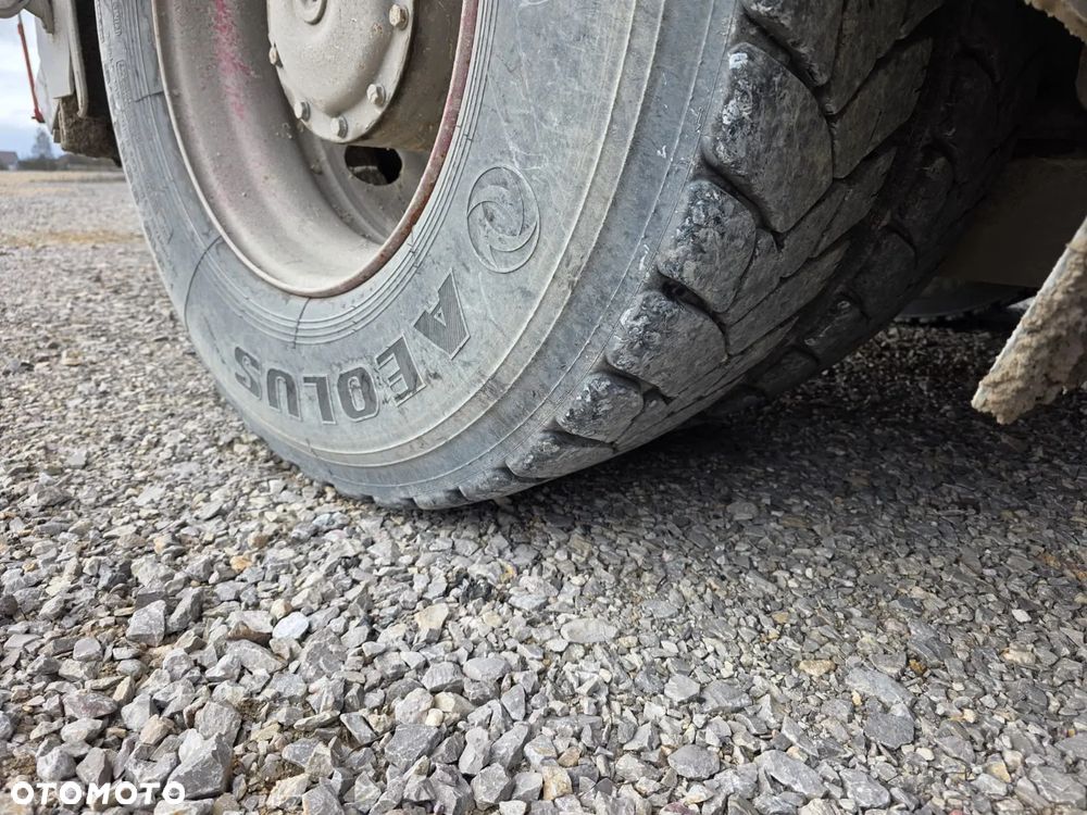 Mercedes-Benz Arocs - 13