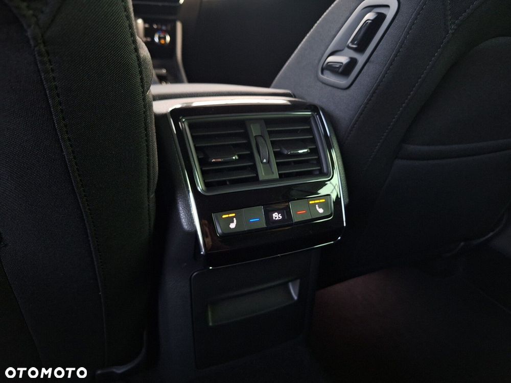 Skoda Superb 2.0 TSI Style DSG - 22