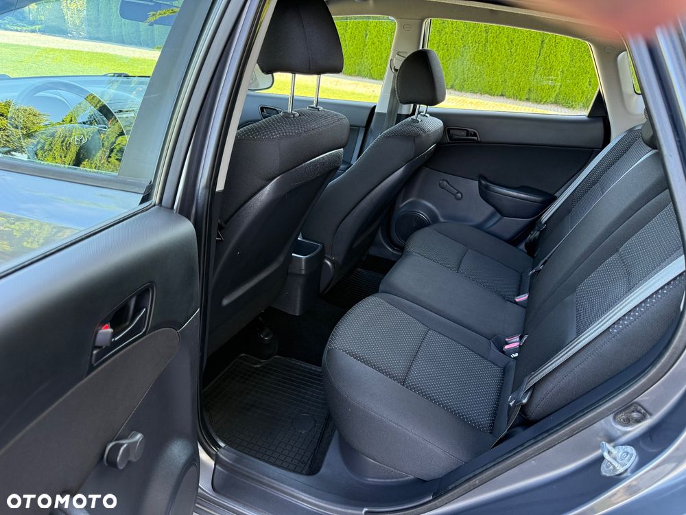 Hyundai i30 1.4 Blue Comfort - 16