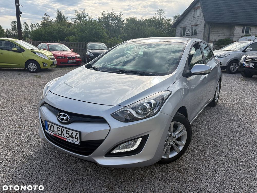 Hyundai i30 1.4 CRDi Intro Edition - 1