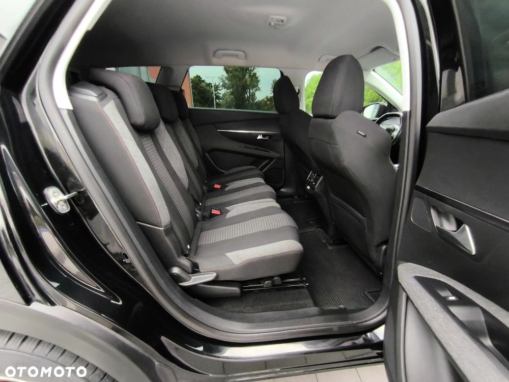 Peugeot 5008 1.2 PureTech Allure S&S EAT6 - 18