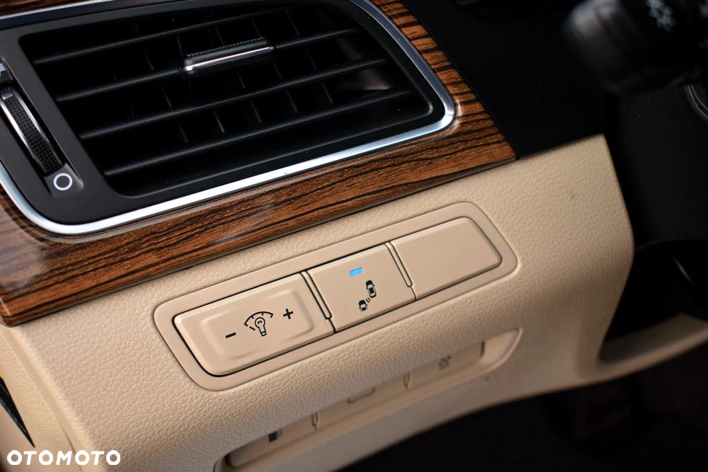 Hyundai Sonata 2.4 SE - 33