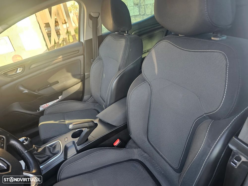 Renault Mégane 1.5 dCi Zen - 9