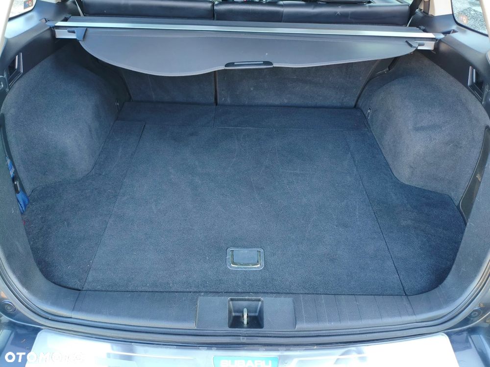Subaru Outback 3.6 R Exclusive Navi MAC - 26