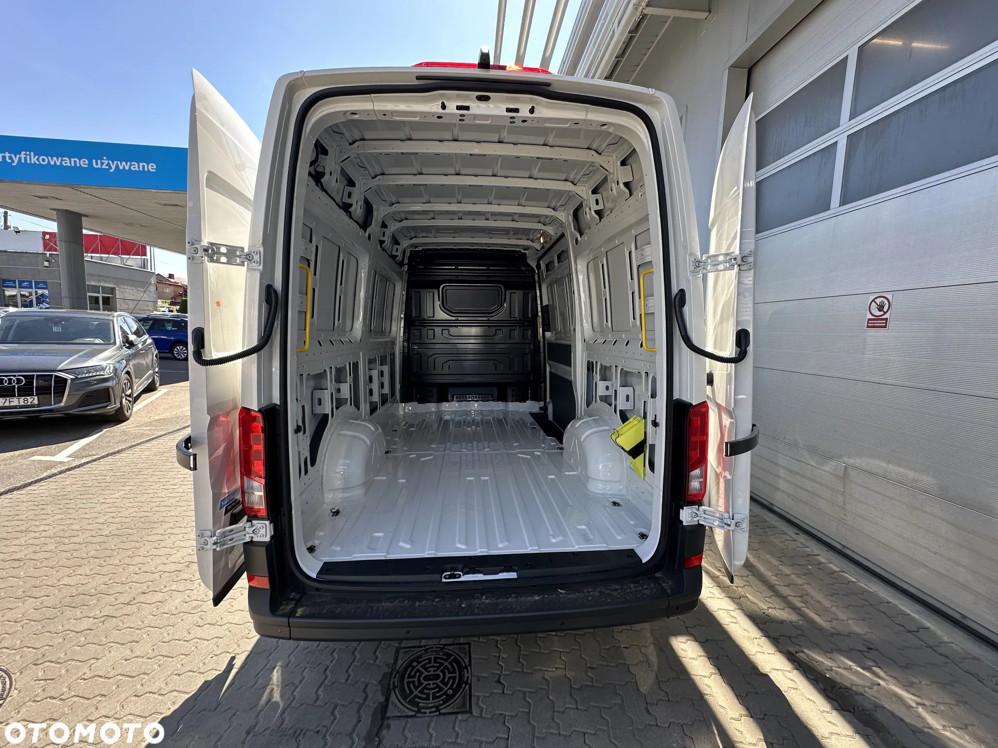 Volkswagen Crafter - 9