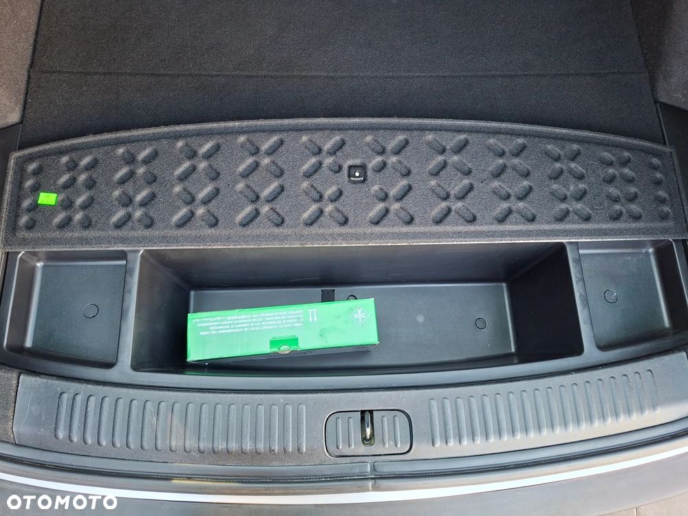 Kia Ceed - 36