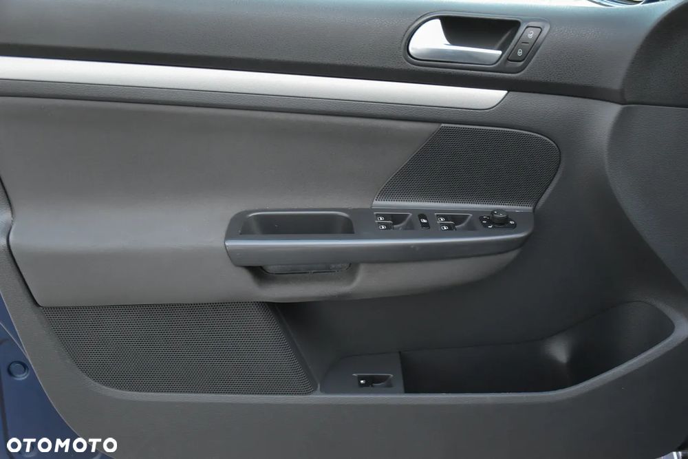 Volkswagen Golf 2.0 GTI DSG - 18