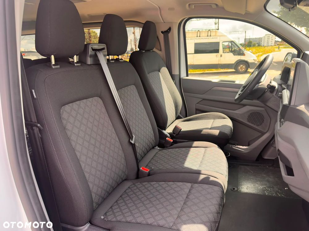 Volkswagen Transporter Kombi L2H1 M1 - 17