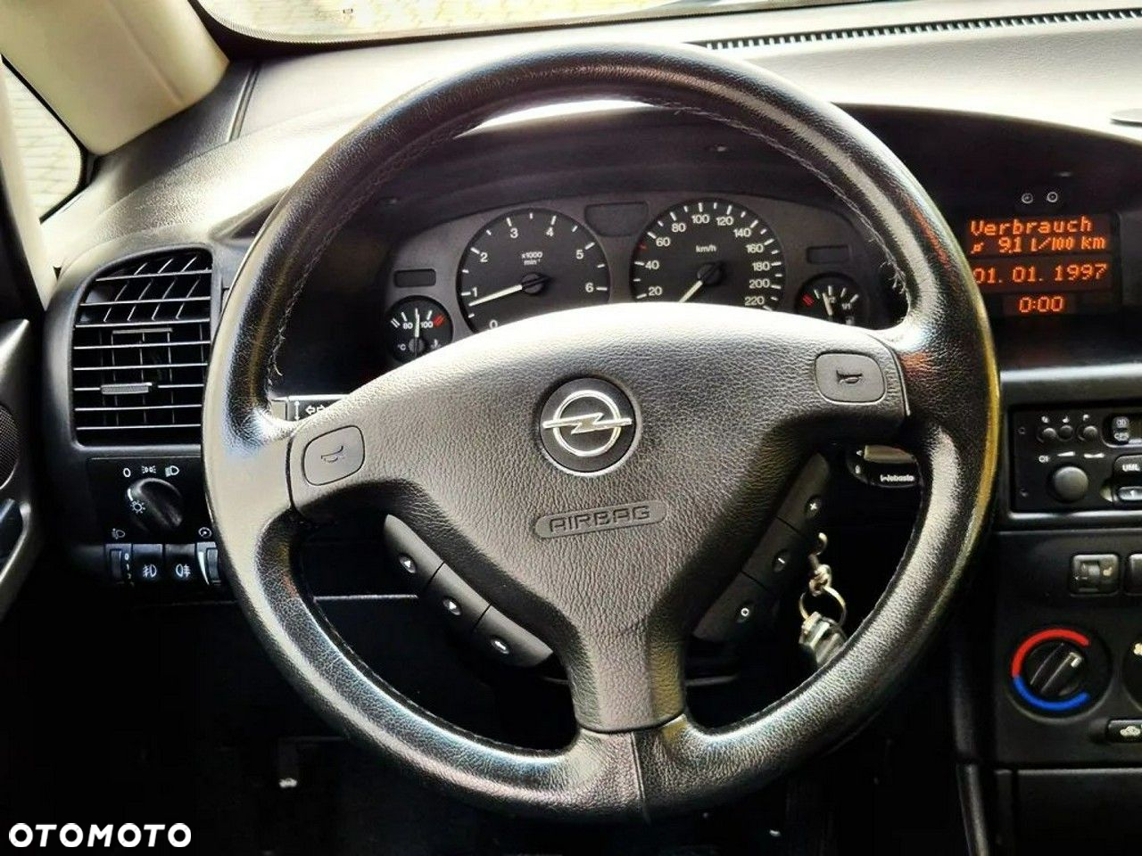 Opel Zafira 1.6 16V Elegance - 13
