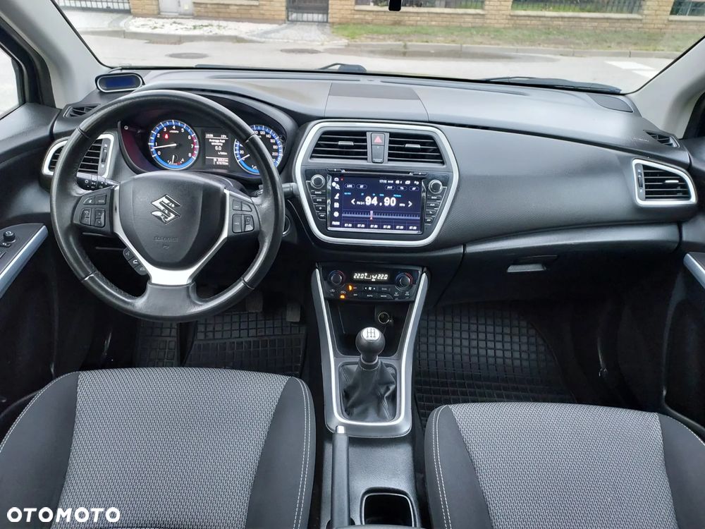 Suzuki SX4 1.6 Premium - 23