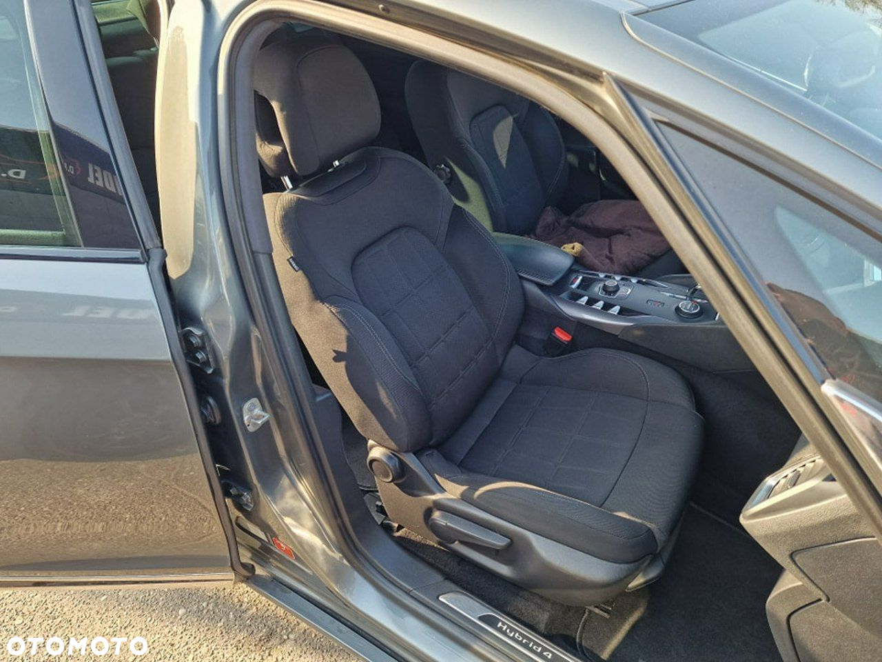 Citroën DS5 2.0 HDi Hybrid4 Pure Pearl MCP - 28