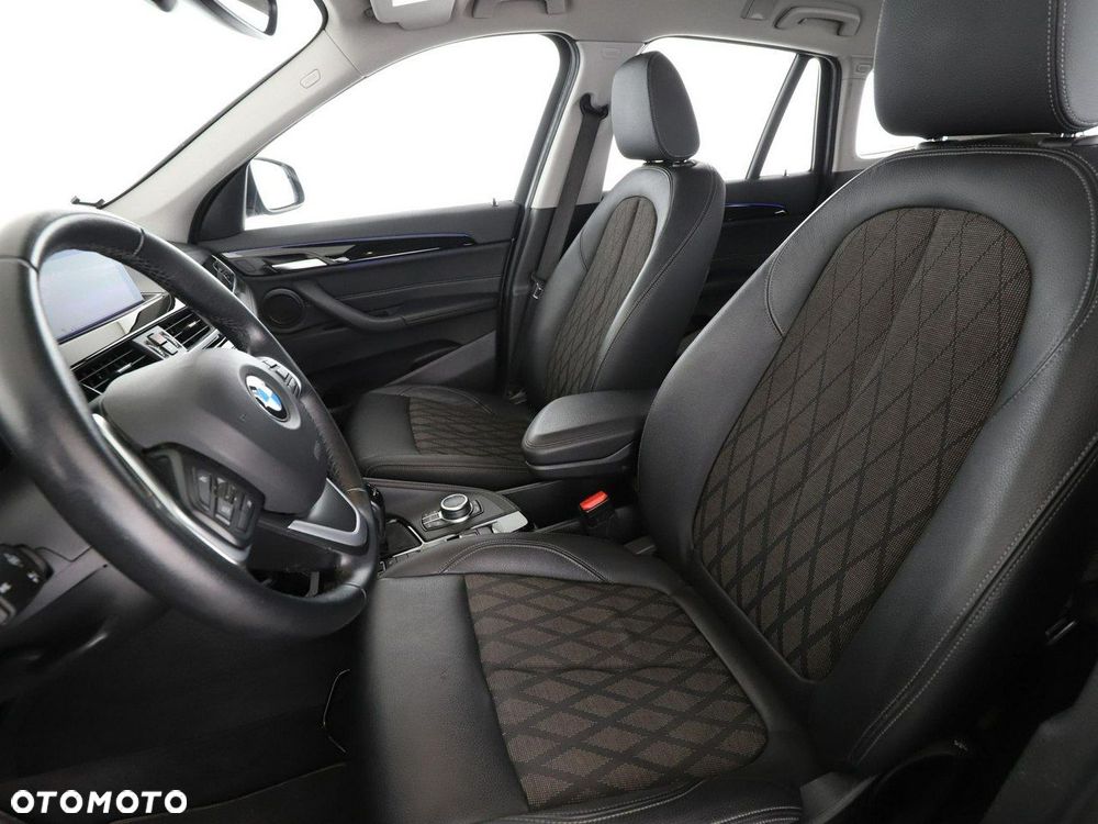 BMW X1 sDrive20d xLine - 12