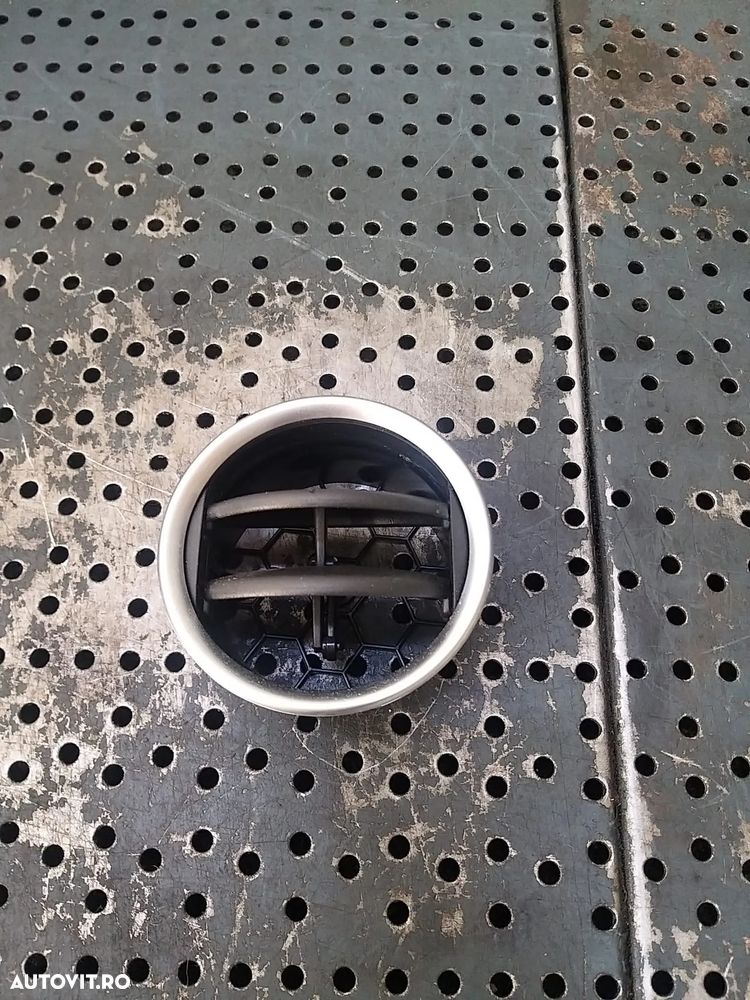 Grila ventilatie bord suzuki vitara ly 7363054p0 - 1