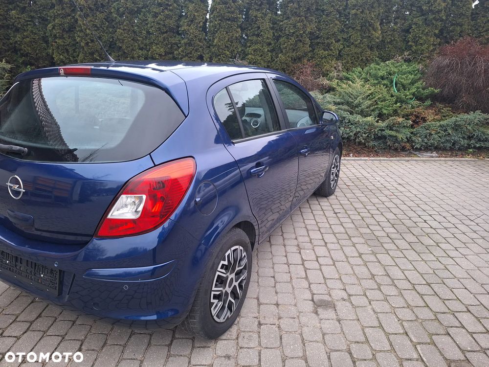 Opel Corsa - 4