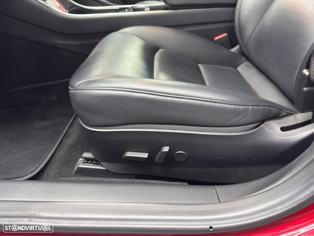 Tesla Model 3 - 25