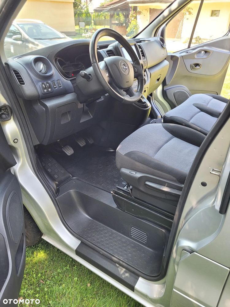 Opel Vivaro - 32