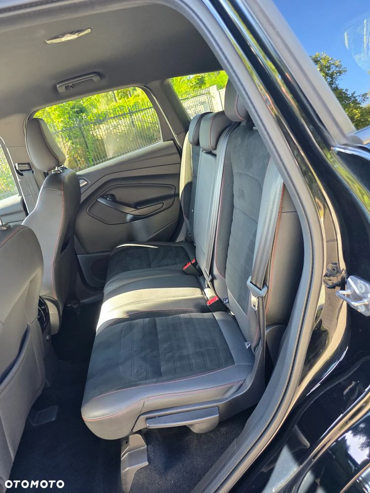 Ford Kuga - 13