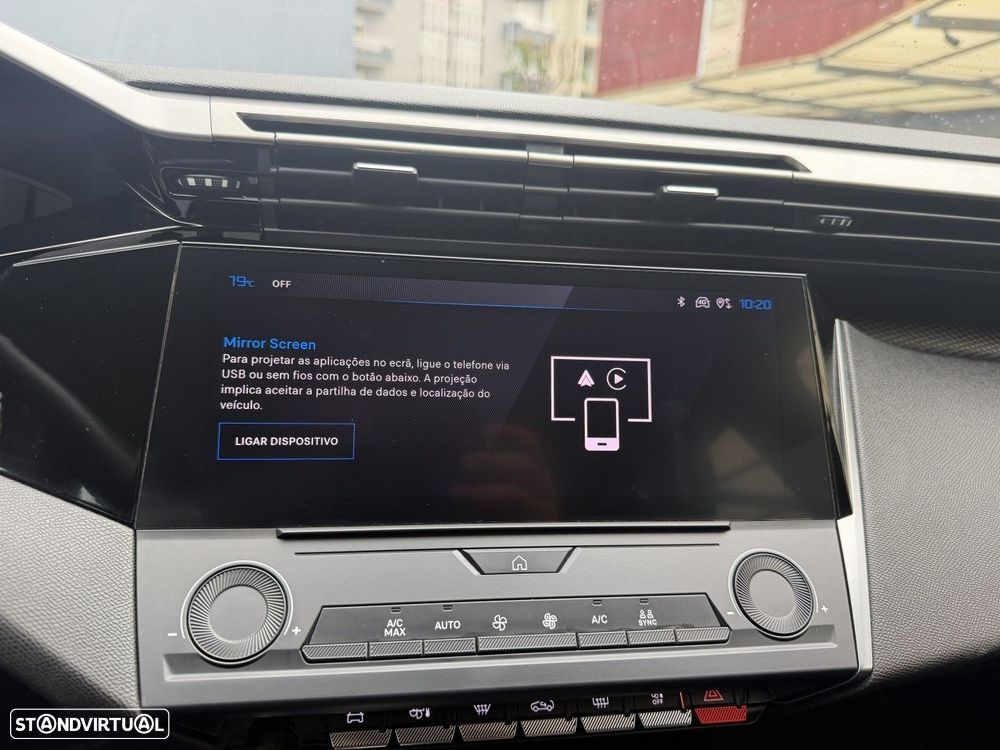 Peugeot 308 1.6 Hybrid Allure Pack e-EAT8 - 31
