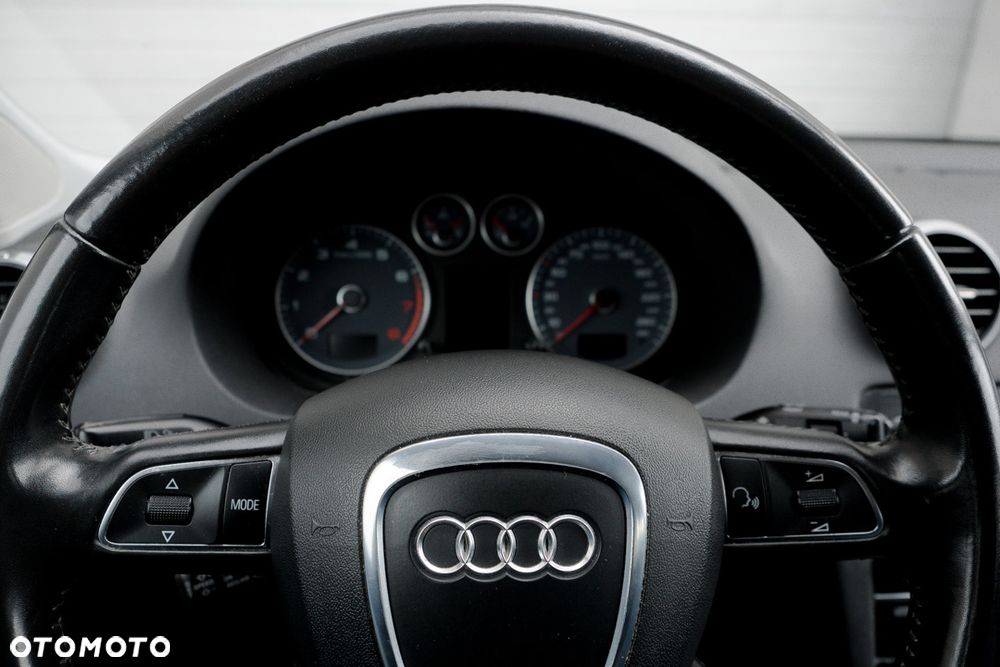 Audi A3 Sportback 1.6 Attraction - 17