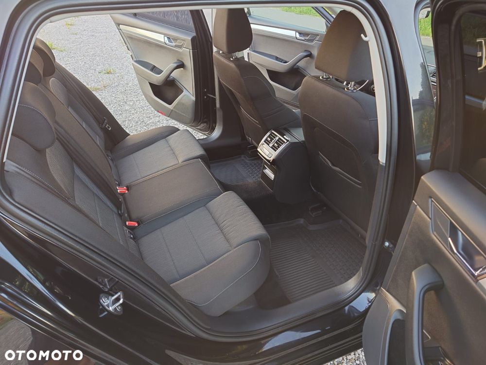 Skoda Superb 2.0 TDI Ambition - 9