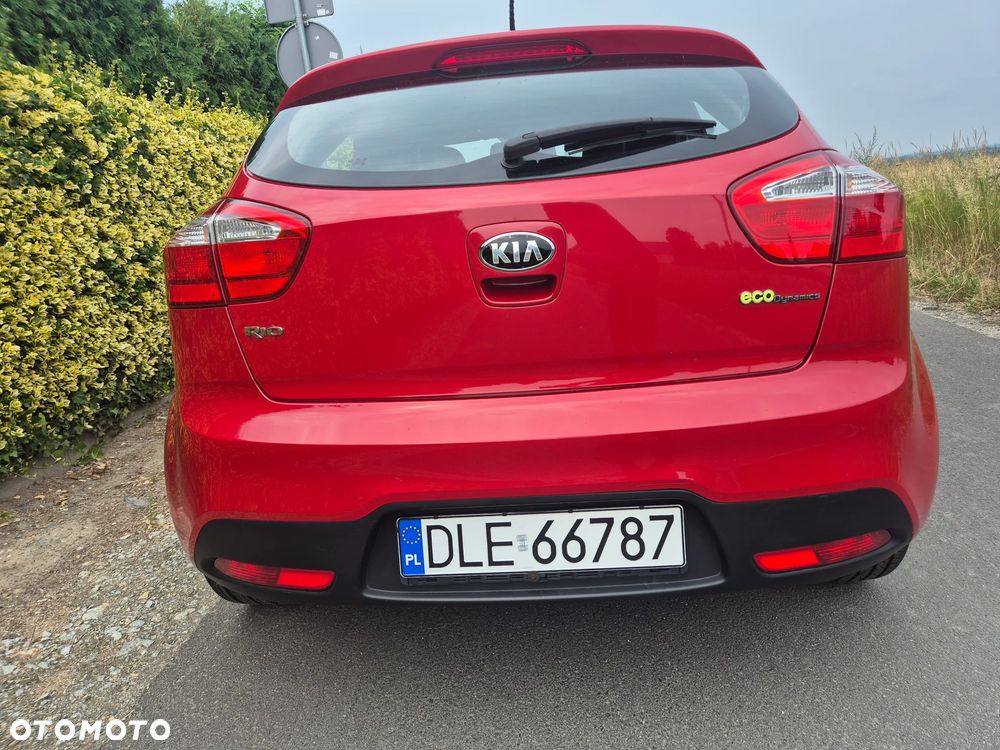 Kia Rio 1.1 CRDI Dream Team Edition - 4