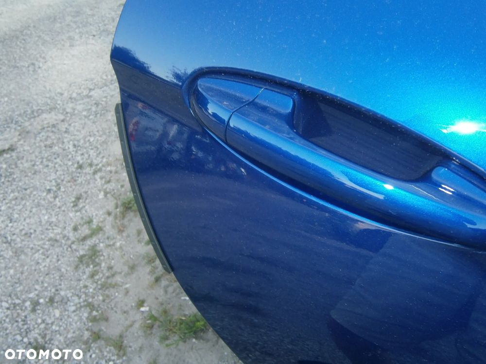 Ford Fiesta 1.0 EcoBoost S&S TITANIUM X - 19