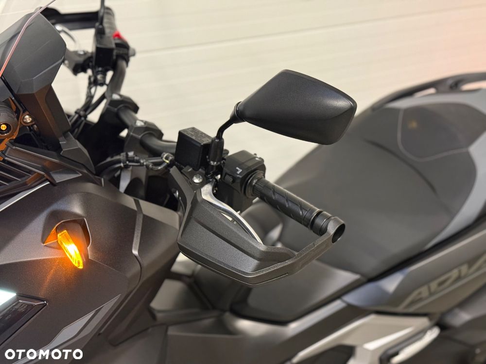 Honda ADV350 - 24