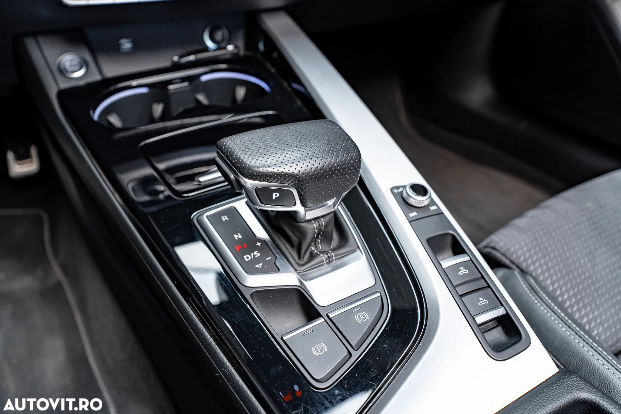 Audi A5 Cabrio 40 TFSI quattro S tronic S line - 7