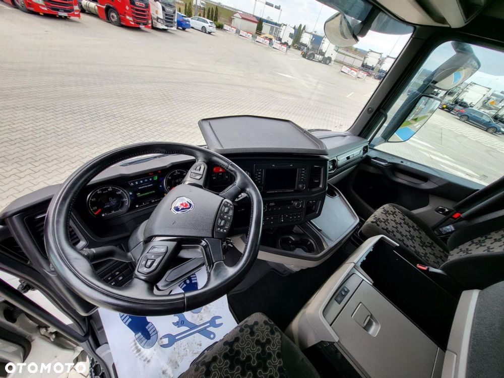 Scania S 460 A4x2EB Mega - 18