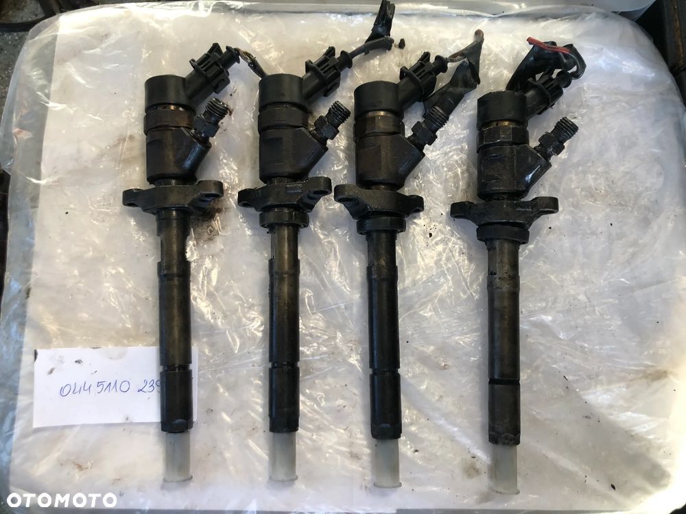 Wtryski 0445110239 - 1