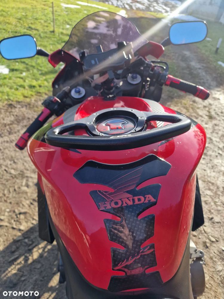 Honda CBR - 16
