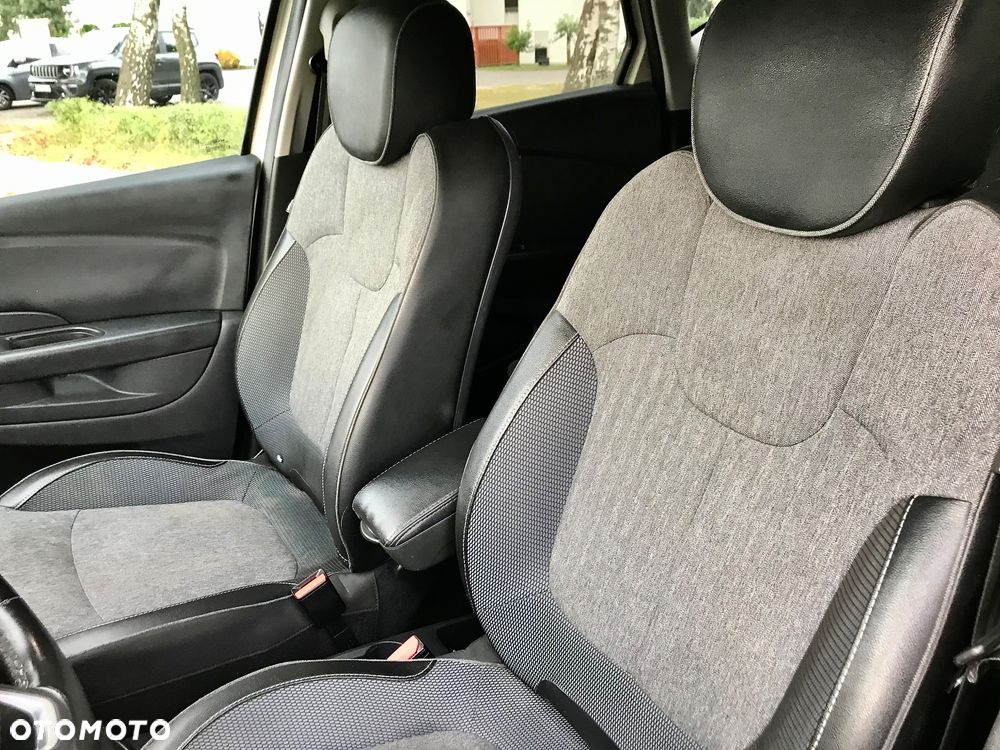 Renault Captur - 29