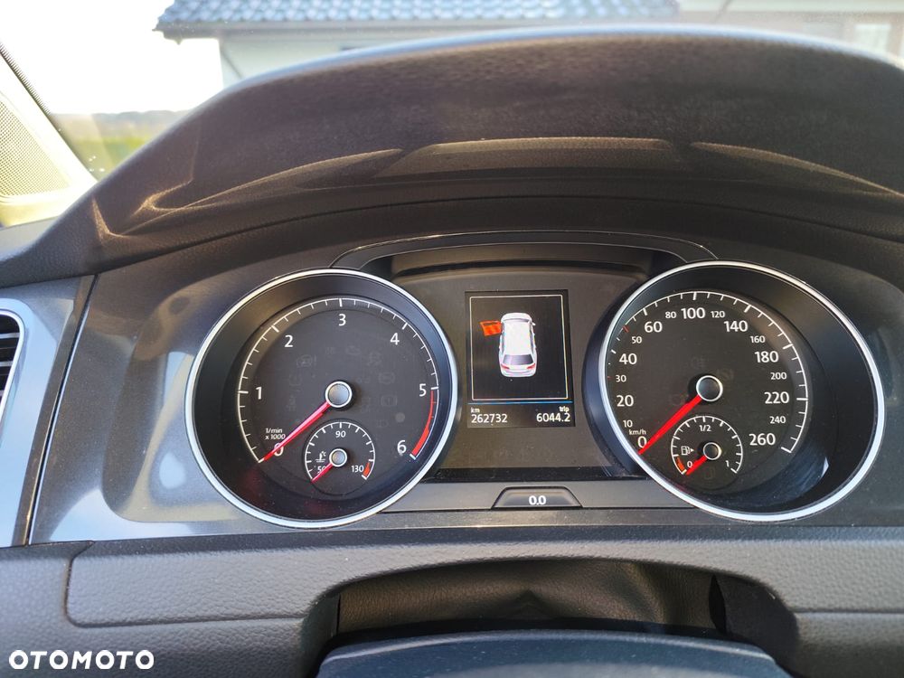 Volkswagen Golf 2.0 TDI BMT Comfortline - 15
