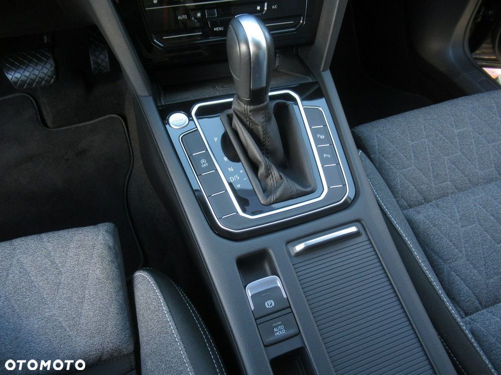 Volkswagen Passat 2.0 TDI EVO Business DSG - 16