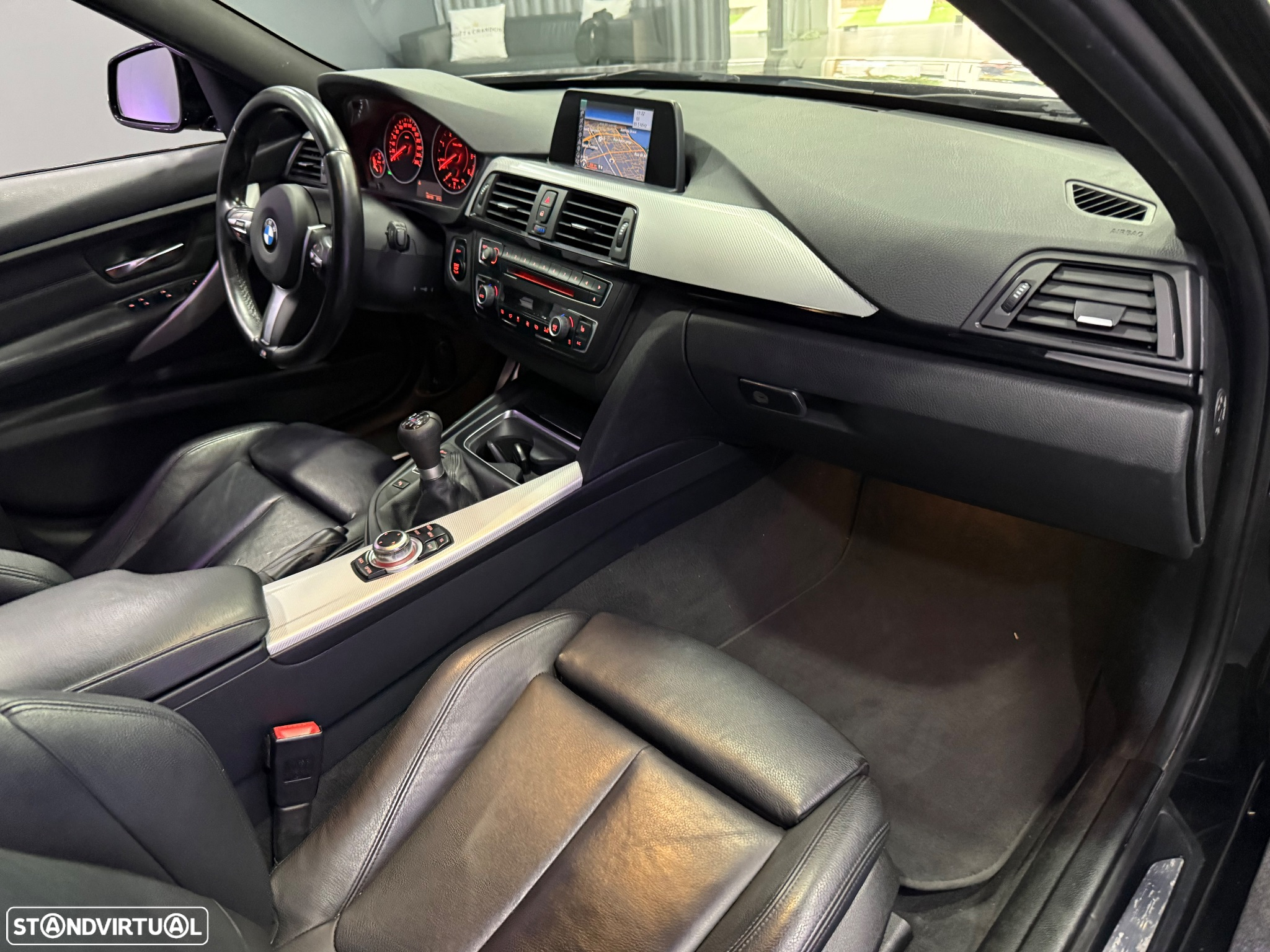 BMW 318 d Touring Pack M - 14