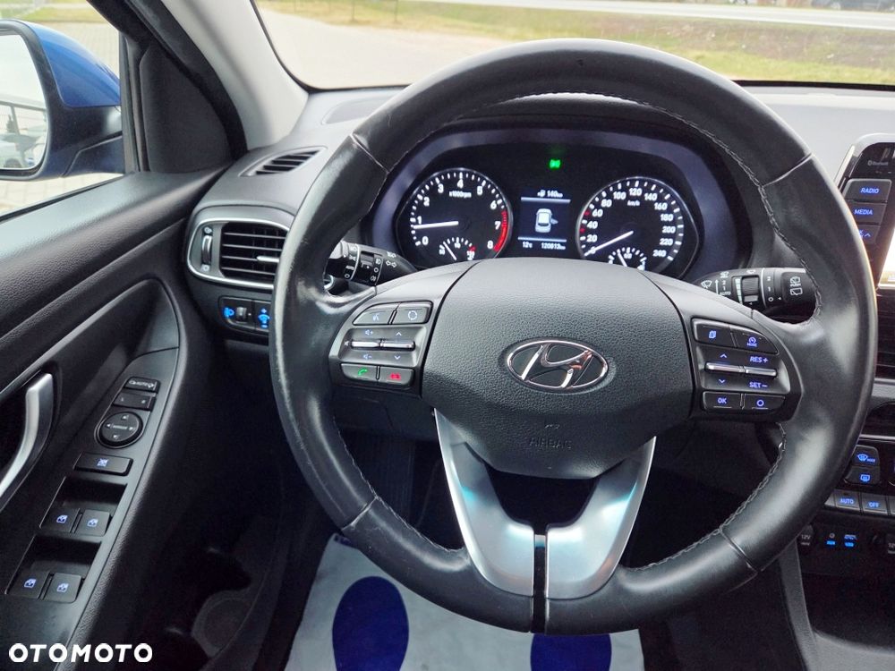 Hyundai i30 1.4 T-GDI YES!+ - 35