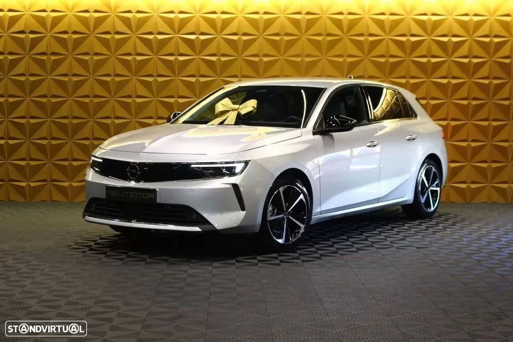 Opel Astra 1.5 D Elegance - 1