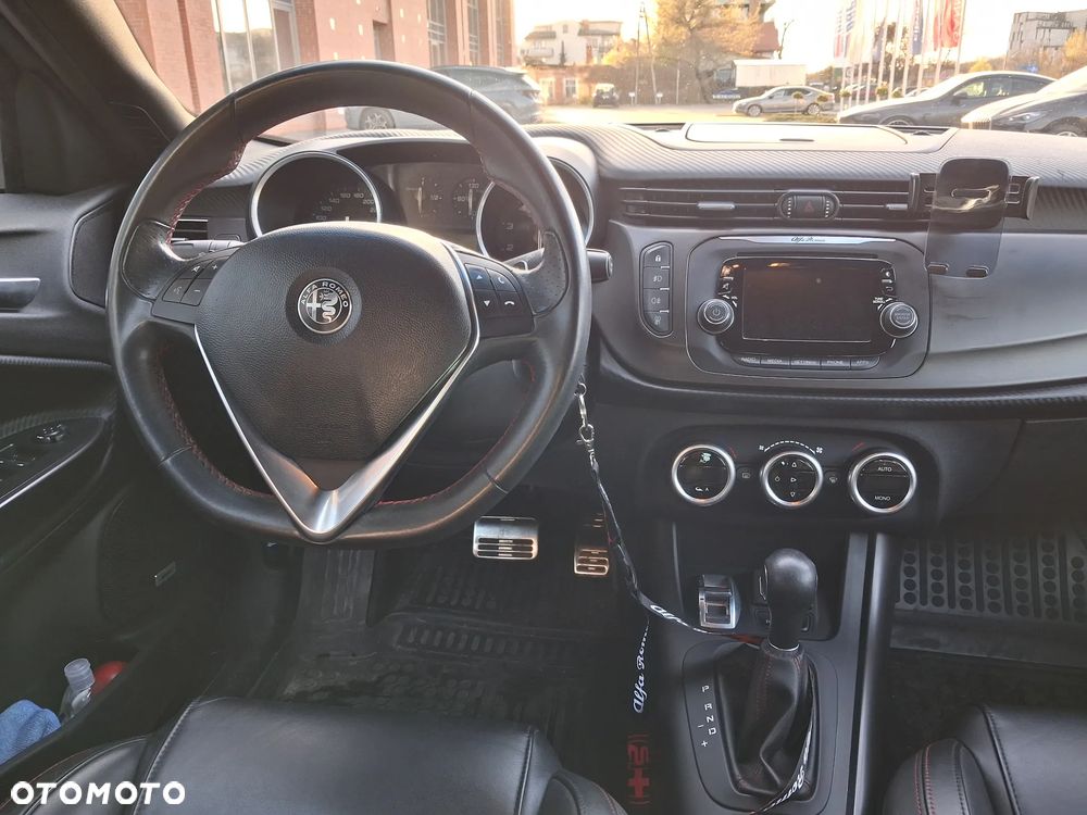 Alfa Romeo Giulietta 1750 TBi Veloce TCT - 20