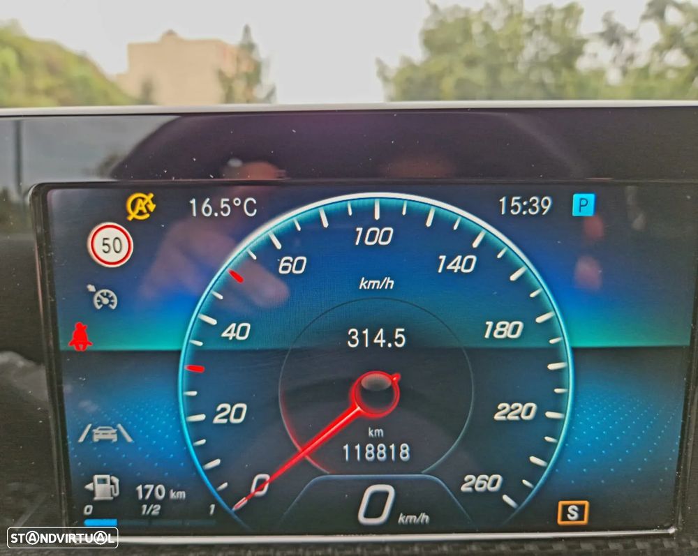 Mercedes-Benz CLA 180 - 18