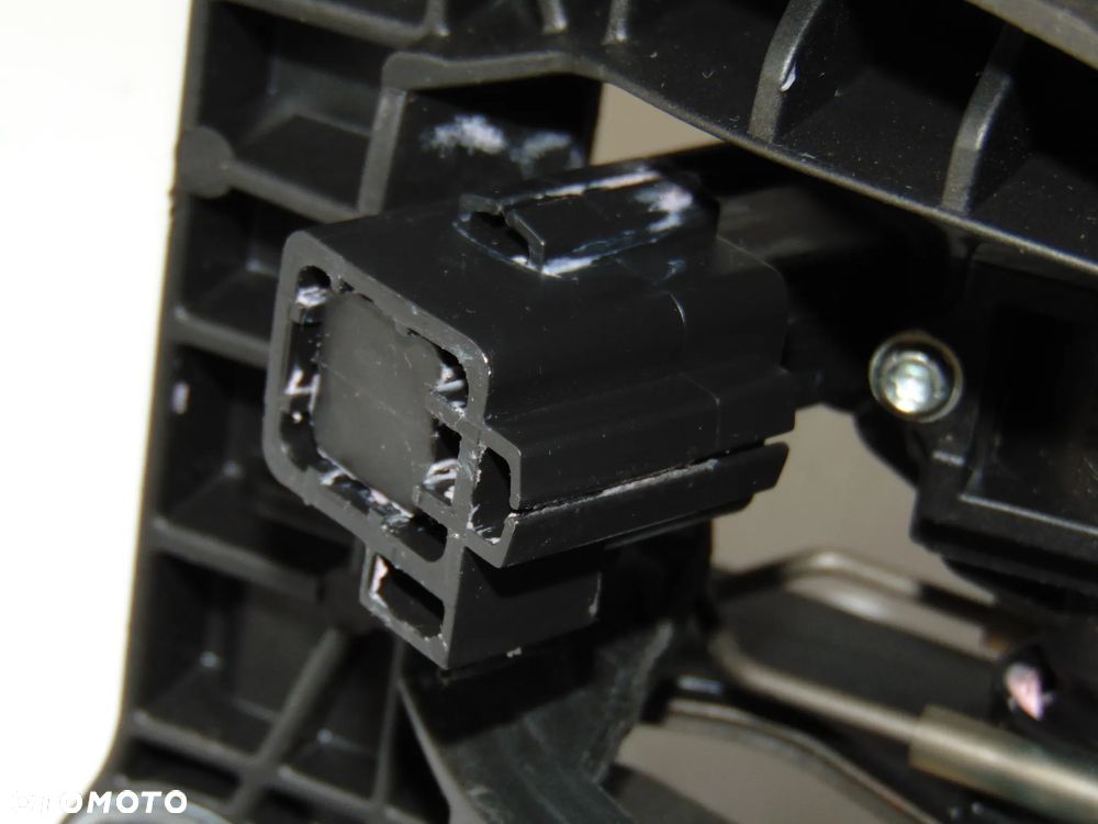 Wybierak 6 biegów 55351959 lewarek drążek dźwignia przełącznik zmiany biegów Opel Zafira 2 II B diesel 1.9 CDTI - 20