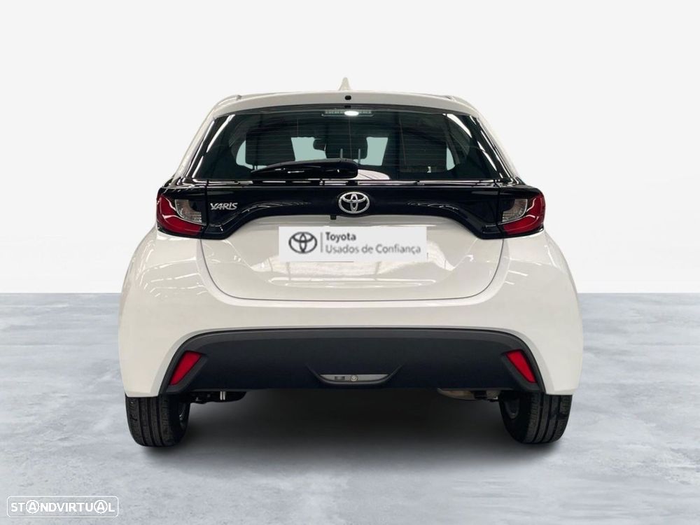 Toyota Yaris - 4