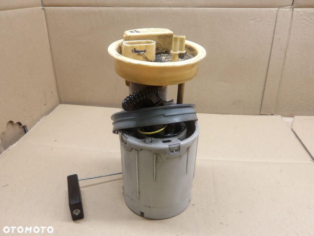 VW POLO IV 9N HB 5D 1.4TDI POMPA PALIWA 6Q0919050D - 2