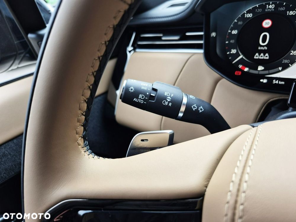 Land Rover Range Rover Sport - 32