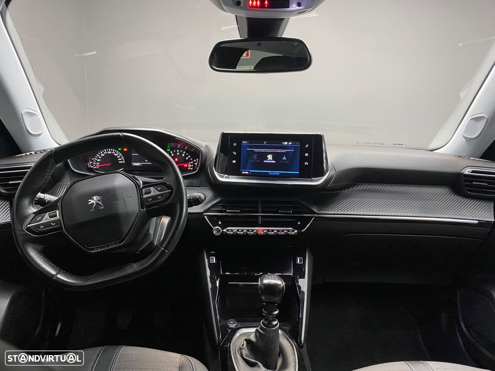 Peugeot 2008 - 18