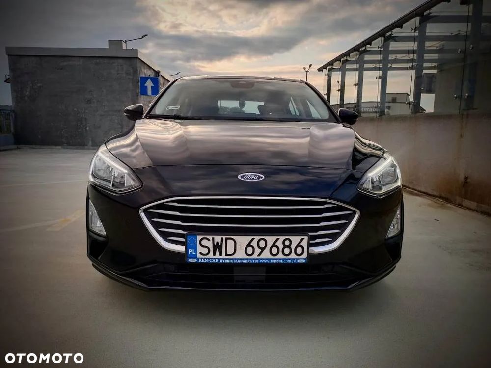 Ford Focus 1.0 EcoBoost Trend Edition Business - 11