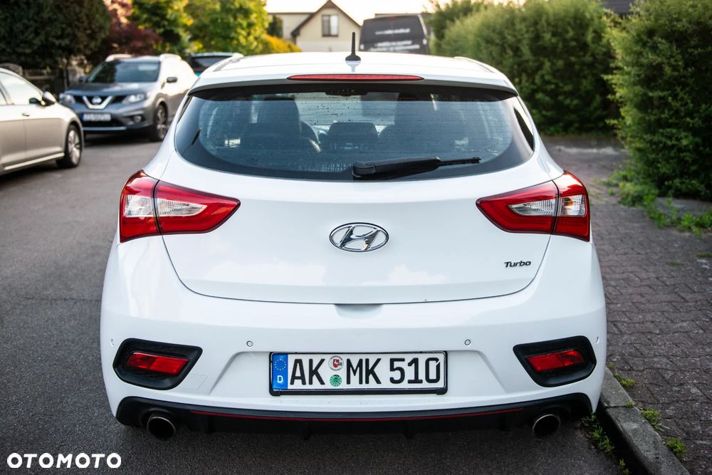 Hyundai i30 1.6 T GDI Turbo - 13