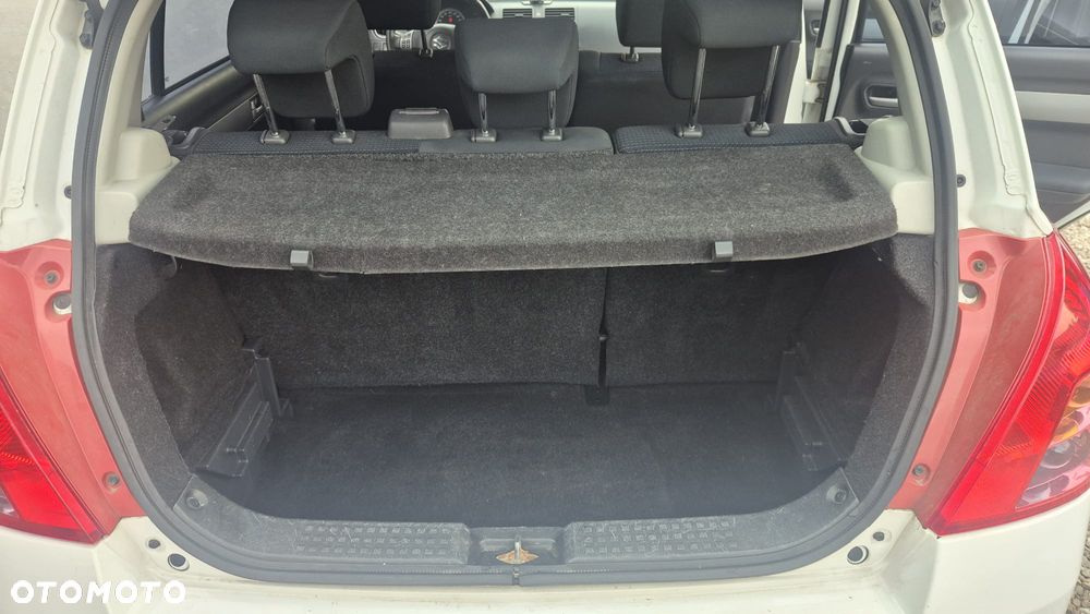 Suzuki Swift 1.3 DDiS GLX / Comfort - 13