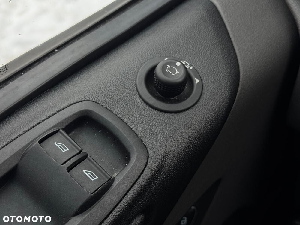 Ford Transit Custom Kombi 320 L2H1 Trend - 25