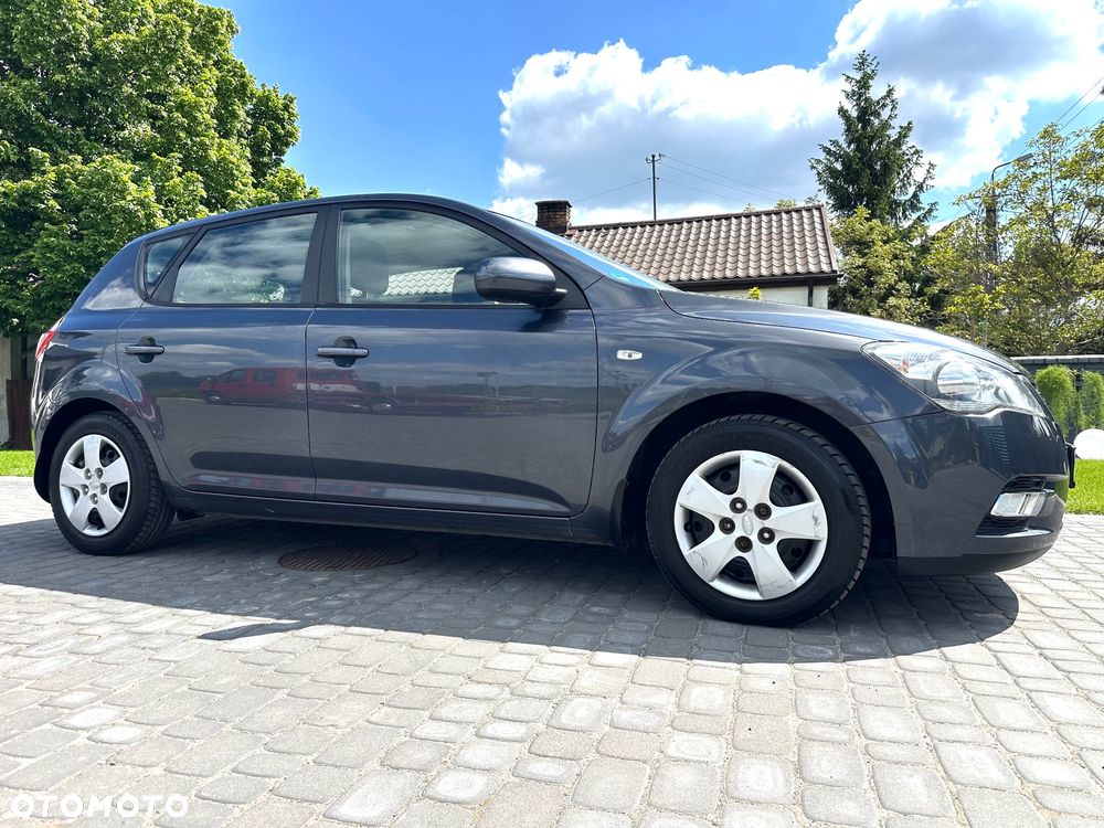Kia Ceed 1.4 CVVT Spirit - 17